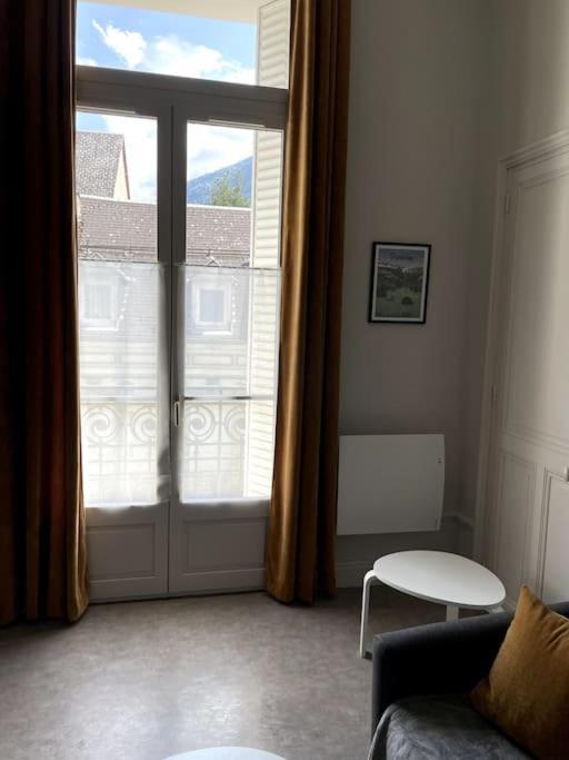 101 Pyrenees Palace Appartement Bagnères-de-Luchon Exteriér fotografie