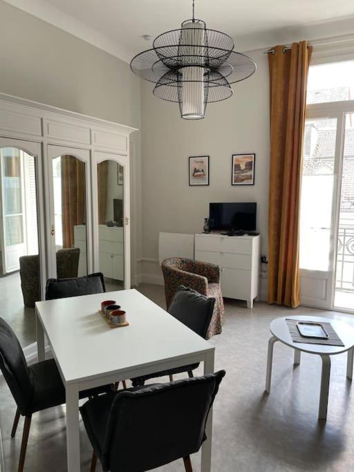 101 Pyrenees Palace Appartement Bagnères-de-Luchon Exteriér fotografie